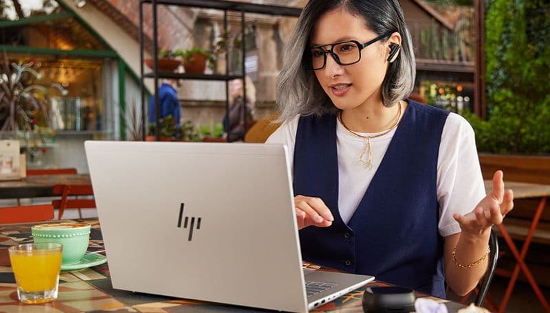 How Business Laptop Choices Impact Employee Productivity Metrics?